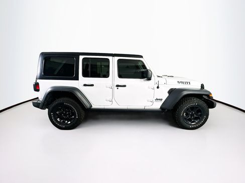 Used 2023 Jeep Wrangler Unlimited w/ Cold Weather Group AWD/4WD image 10