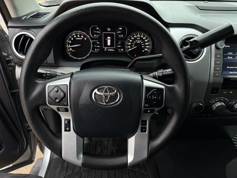 Used 2020 Toyota Tundra SR5 AWD/4WD image 17