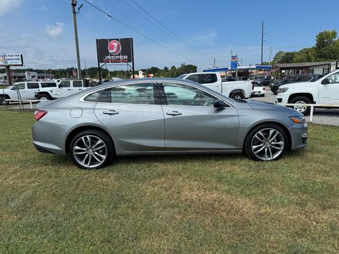 Used 2024 Chevrolet Malibu LT FWD image 2
