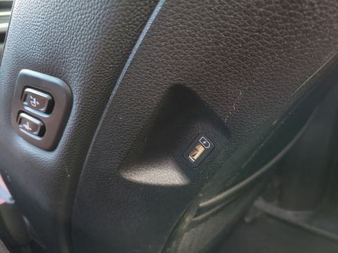 Used 2022 Kia Carnival SX Prestige image 14