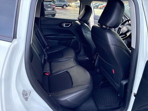 Used 2022 Jeep Compass Trailhawk w/ Trailhawk Convenience Group image 35