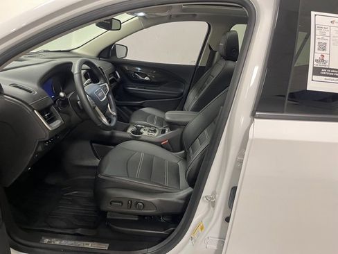 Used 2024 GMC Terrain Denali w/ Denali Premium Package image 18