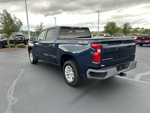 Used 2023 Chevrolet Silverado 1500 LT AWD/4WD image 5