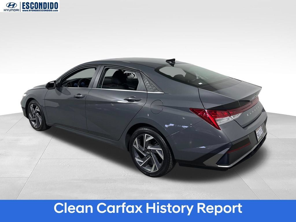 Certified 2025 Hyundai Elantra SEL FWD image 4