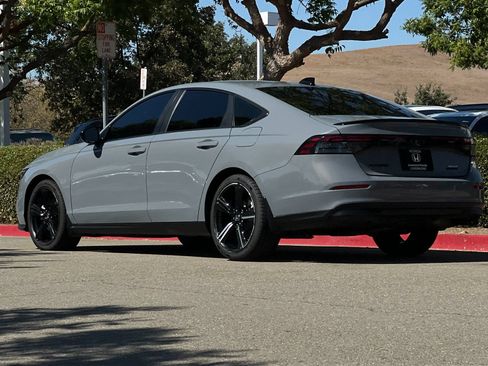 Used 2023 Honda Accord Sport image 4