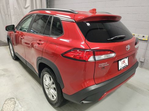 Used 2022 Toyota Corolla Cross LE image 21