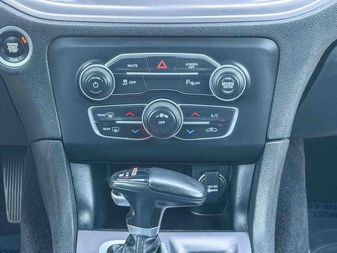 Used 2023 Dodge Charger SXT RWD image 13