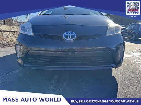 Used 2012 Toyota Prius Five image 2