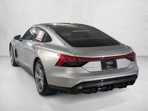 Used 2022 Audi e-tron GT Premium Plus image 8