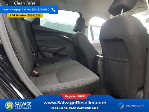 Used 2016 Ford Focus SE FWD image 13