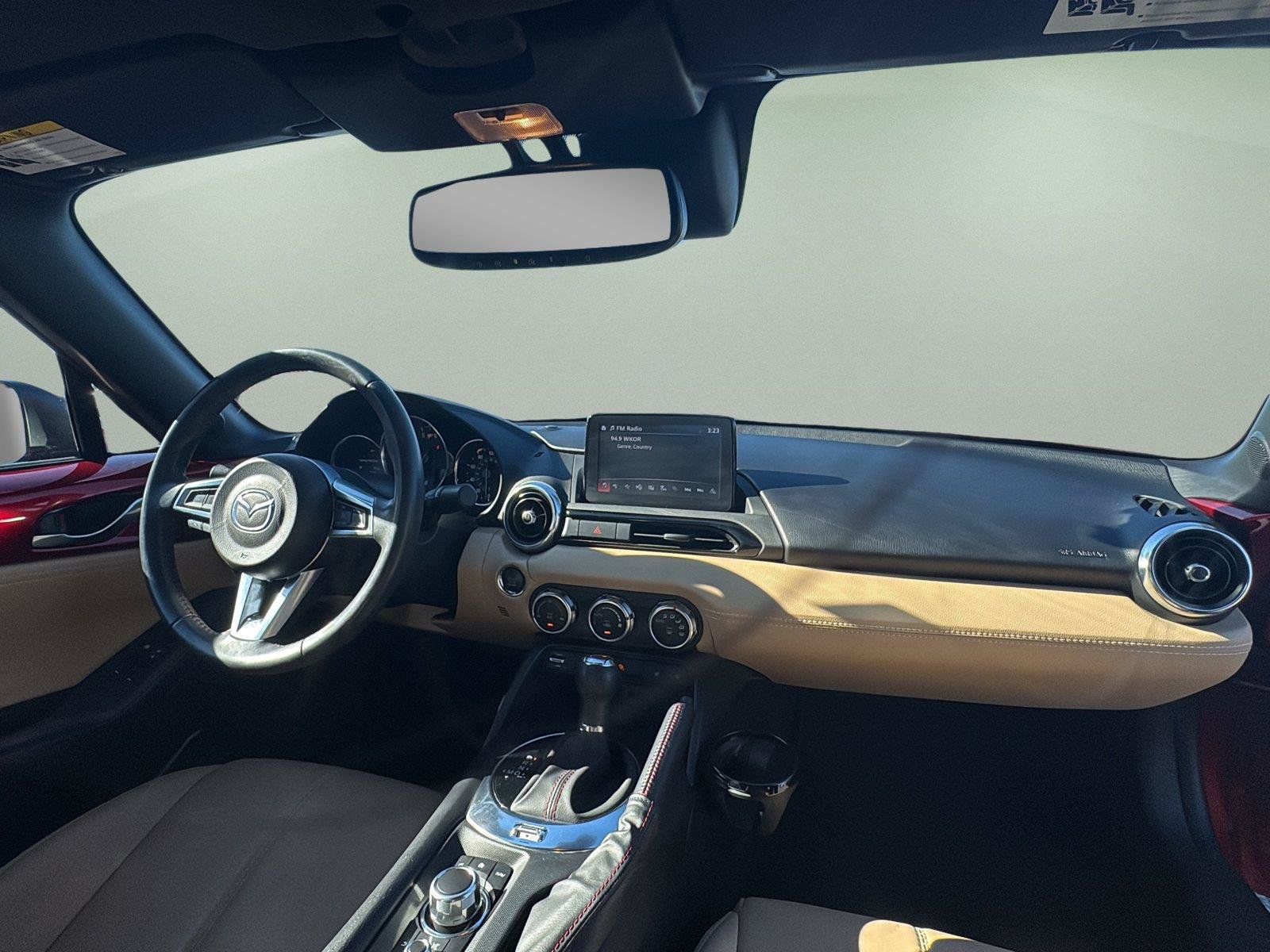 Used 2019 MAZDA MX-5 Miata RF Grand Touring RWD image 22