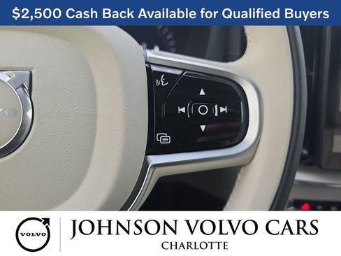 New 2026 Volvo XC60 B5 Ultra w/ Protection Package Premier image 18