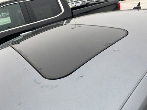 Used 2022 Volkswagen Passat 2.0T image 8