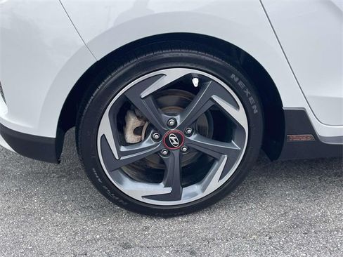 Used 2019 Hyundai Veloster Turbo Ultimate image 7