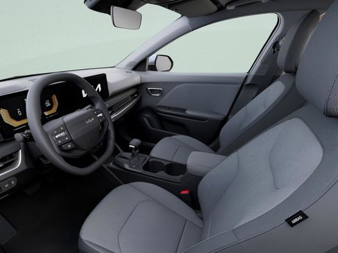 New 2026 Kia K4 LXS image 17