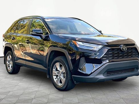 Used 2024 Toyota RAV4 XLE w/ Convenience Package FWD image 3