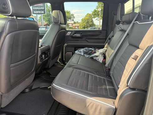 Used 2025 GMC Sierra 2500 AT4X AWD/4WD image 24