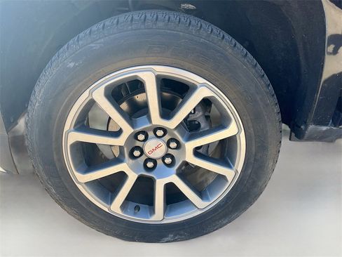 Used 2022 GMC Canyon Denali image 30