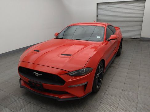 Used 2020 Ford Mustang Coupe RWD image 15