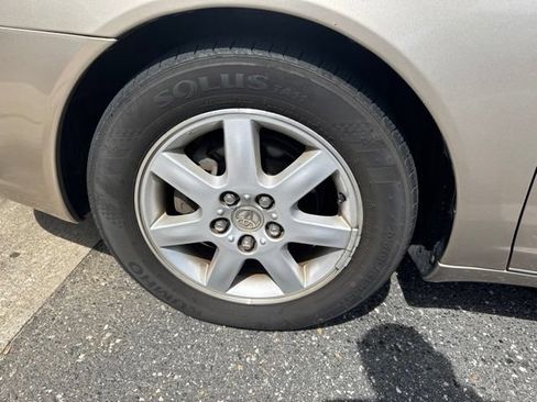 Used 2000 Toyota Avalon XL FWD image 13