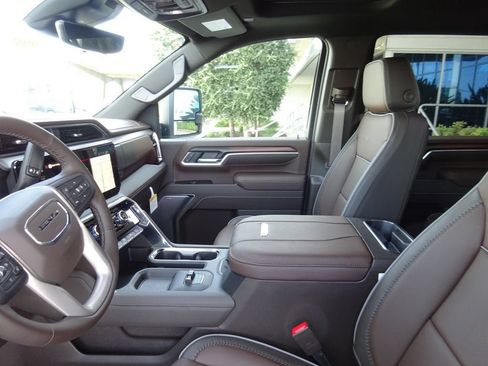 New 2026 GMC Sierra 3500 Denali w/ Denali Reserve Package AWD/4WD image 14