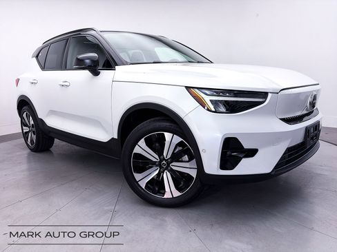 Used 2023 Volvo XC40 Recharge Plus AWD/4WD image 1
