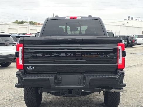 Used 2026 Ford F250 Platinum w/ Tremor Off-Road Package image 4
