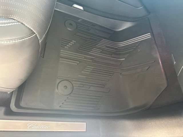 Used 2024 Cadillac Lyriq Luxury AWD/4WD image 15
