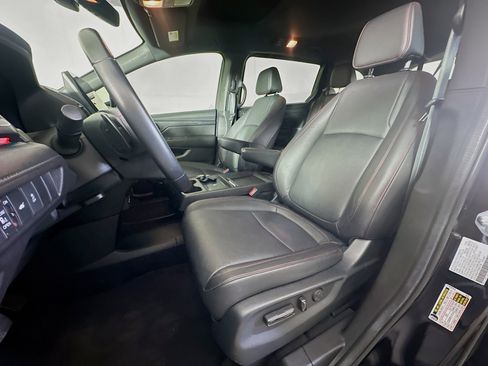 Used 2025 Honda Odyssey Sport-L image 13