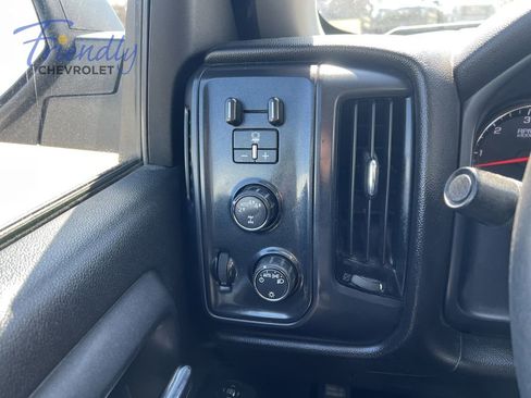Certified 2018 Chevrolet Silverado 1500 Custom w/ Custom Value Package AWD/4WD image 16