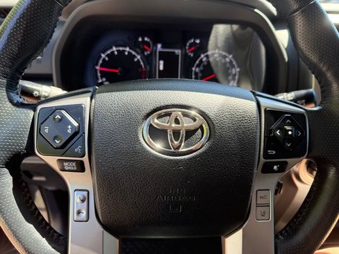Used 2023 Toyota 4Runner SR5 Premium AWD/4WD image 36