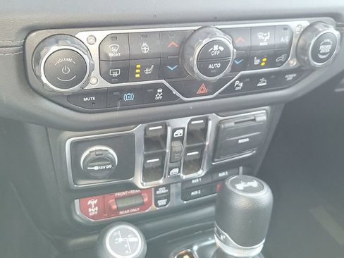 Used 2024 Jeep Wrangler Unlimited Rubicon 4xe w/ Capability Package AWD/4WD image 42