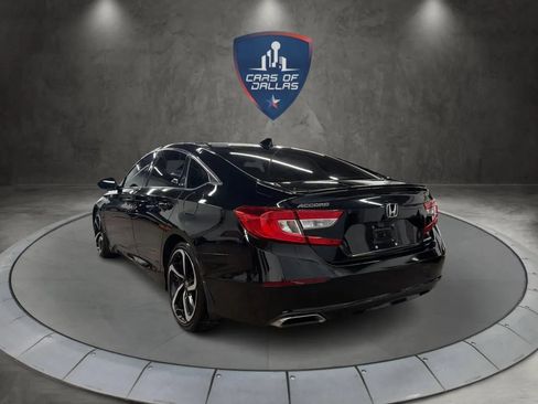 Used 2018 Honda Accord Sport image 3