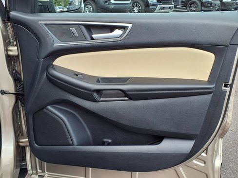 Used 2021 Ford Edge SEL w/ Convenience Package FWD image 12