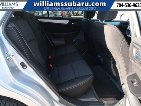 Used 2019 Subaru Outback 2.5i Premium image 35