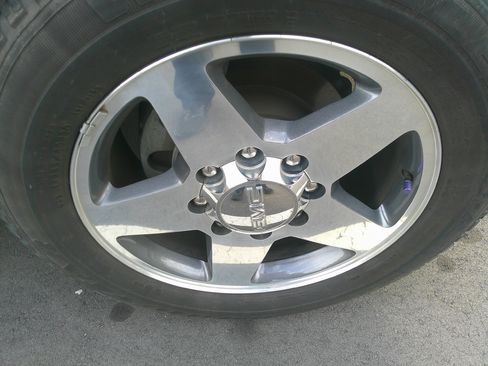 Used 2017 GMC Sierra 2500 SLT w/ All Terrain HD Package image 9