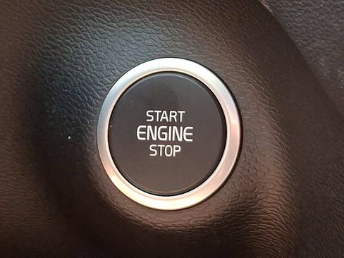 Used 2021 Volvo XC40 T5 Inscription w/ Climate Package AWD/4WD image 24