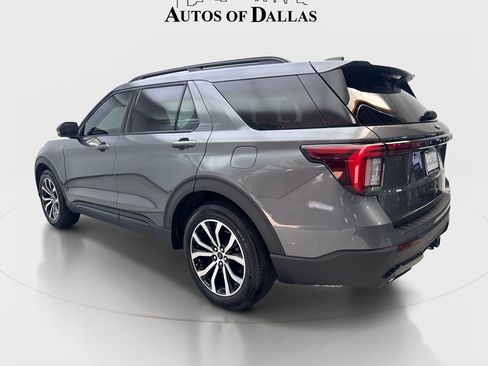 Used 2025 Ford Explorer ST-Line w/ Premium Package RWD image 9