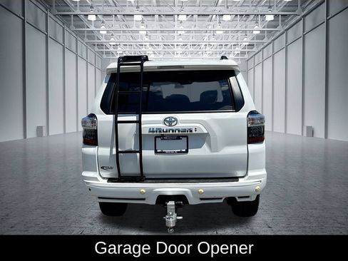 Used 2022 Toyota 4Runner TRD Sport w/ Technology Package AWD/4WD image 6