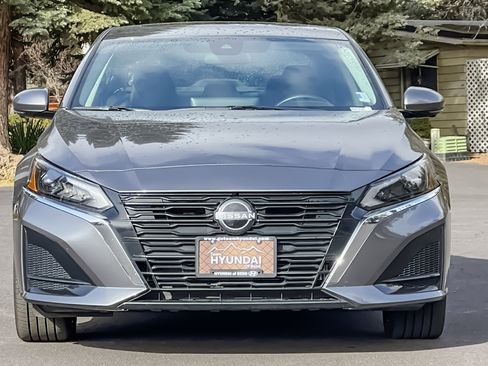 Used 2024 Nissan Altima 2.5 SL image 10