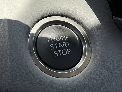 New 2026 Toyota Highlander XLE AWD/4WD image 19