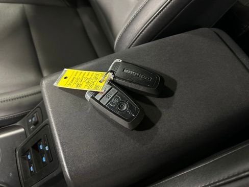 Used 2024 Ford Bronco Everglades AWD/4WD image 37