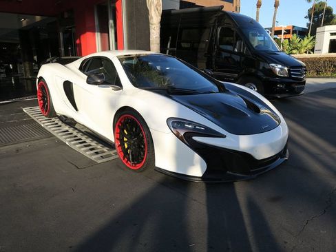 Used 2015 McLaren 650S Spider RWD image 4