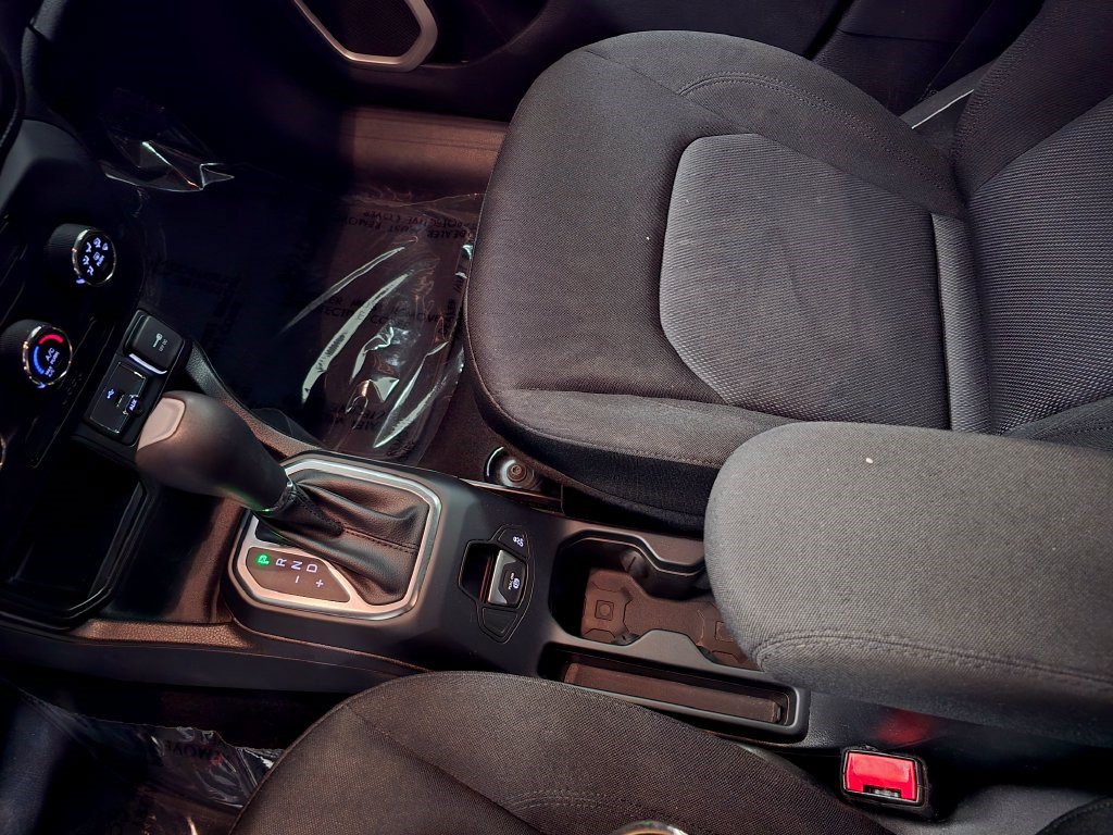 Used 2020 Jeep Renegade Sport w/ Sport Appearance Group FWD image 23