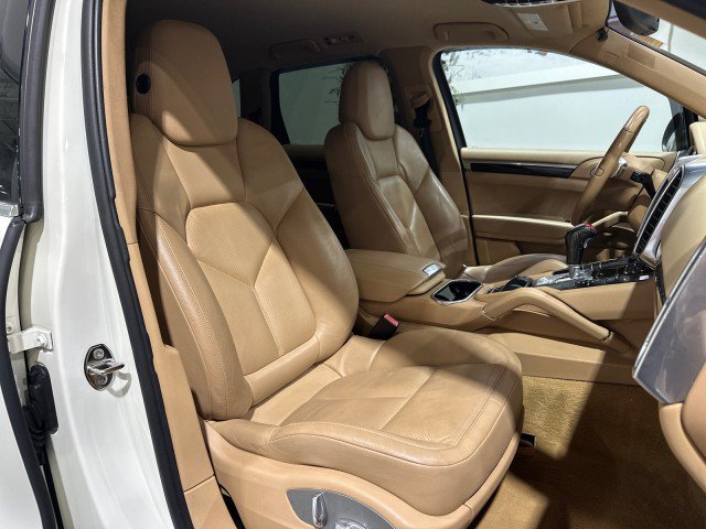 Used 2011 Porsche Cayenne AWD/4WD image 51