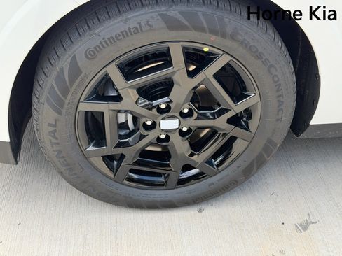 New 2026 Kia Carnival SX Prestige FWD image 8