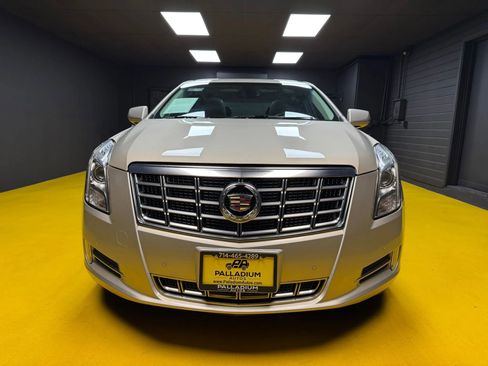Used 2013 Cadillac XTS Luxury image 2