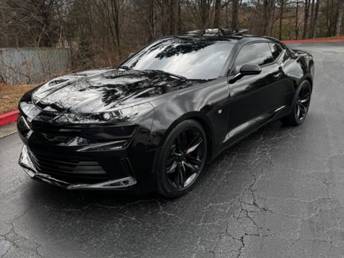 Used 2017 Chevrolet Camaro LT image 1