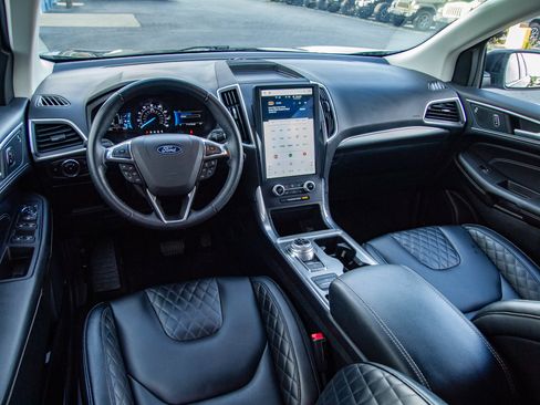Used 2023 Ford Edge Titanium w/ Cargo Accessory Package AWD/4WD image 26