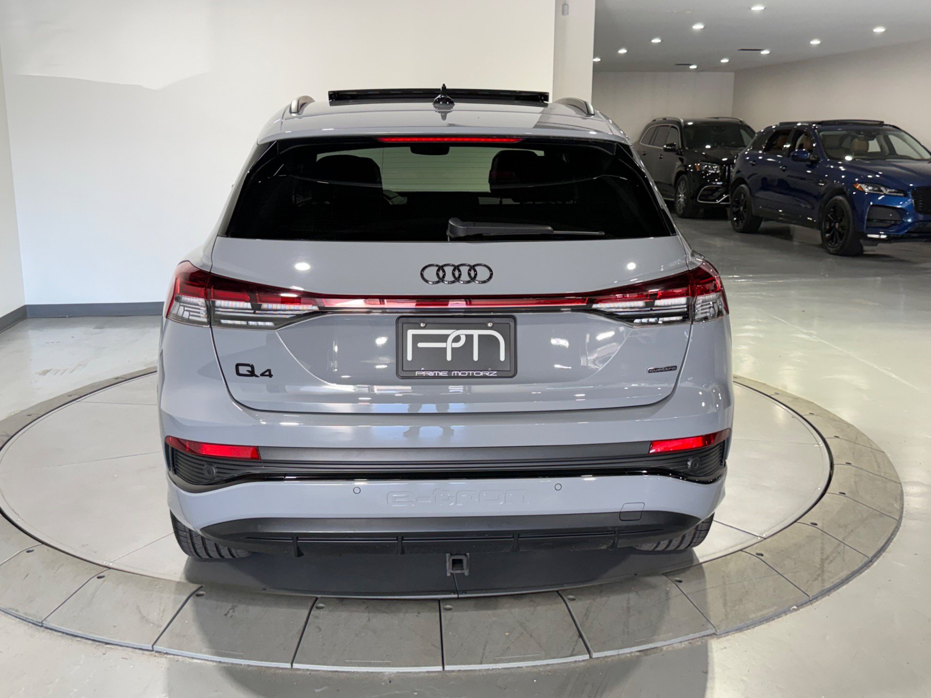 Used 2023 Audi Q4 e-tron Premium Plus w/ Premium Plus AWD/4WD image 16